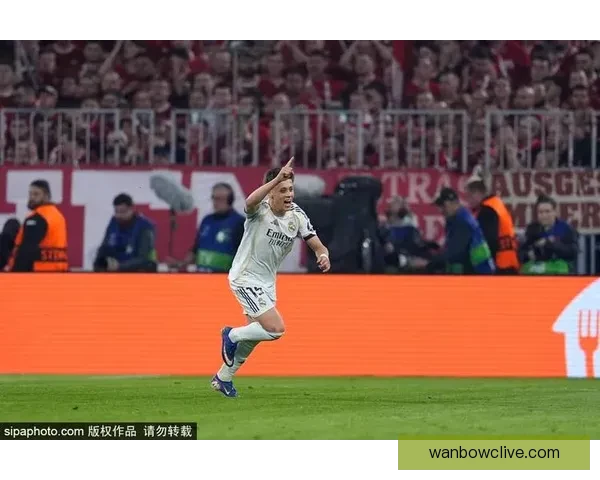 皇马1-2遭绝杀龙赛罗怒批姆巴佩卡马文加称该清洗半支球队